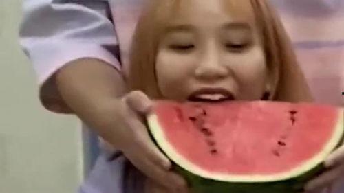 对女生说吃瓜,揭秘吃瓜背后的趣味与真相