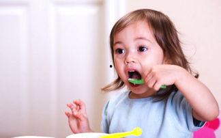 眼罩男孩吃瓜,揭秘网络红人的日常生活