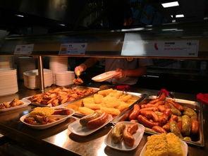 广州体育西吃瓜,街头吃瓜，品味都市生活百态